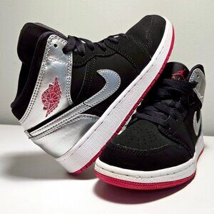 Jordan 1 Mid GS Black Red Metallic Silver Size 3.5 Nike Air Johnny Kilroy Retro